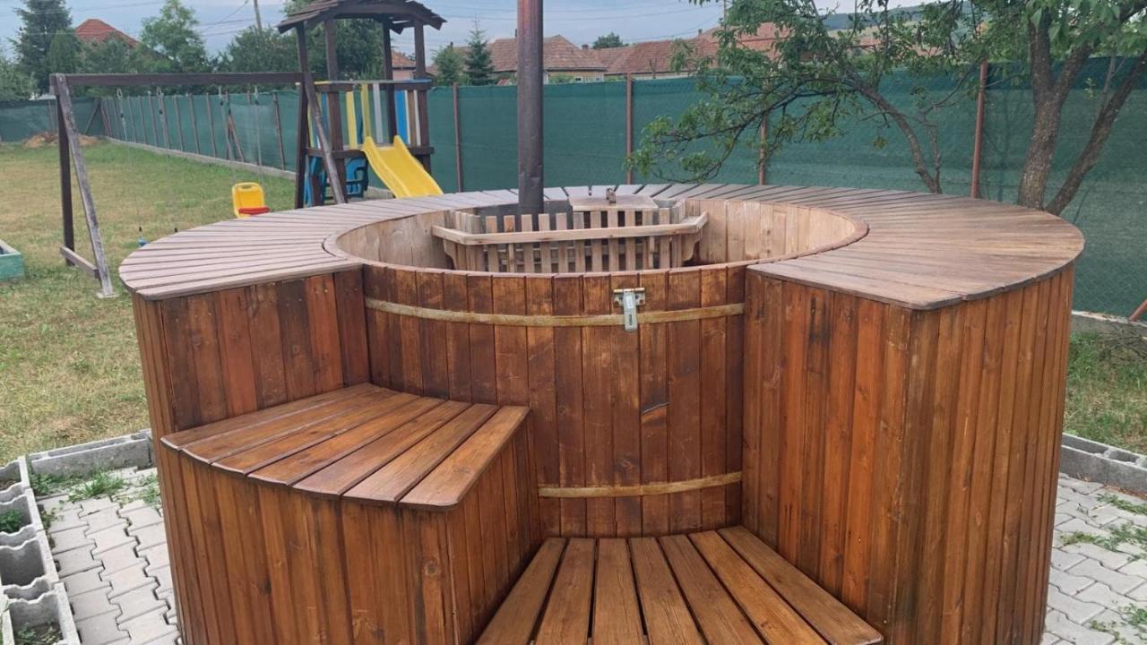 Erika'S Holiday Cottage Peris Екстериор снимка